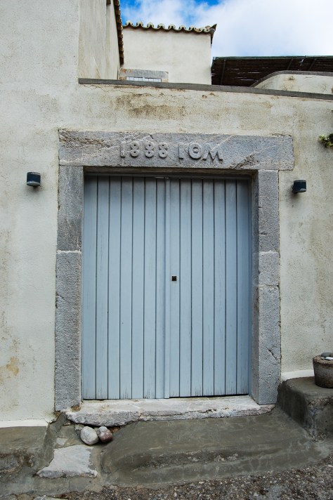 aroniadika-light-blue-door