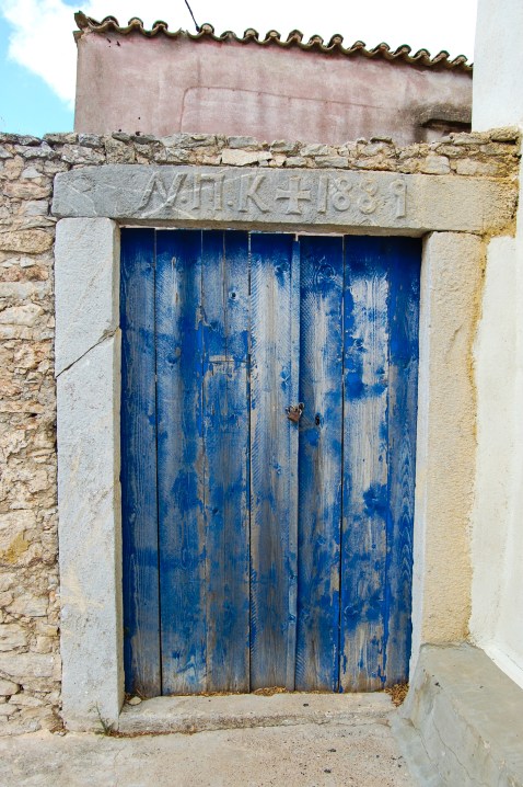 aroniadika-old-blue-door-1