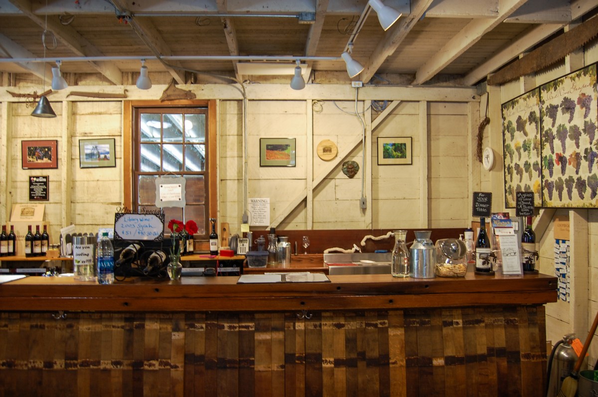 Cooper-Garrod Tasting Room Inside_edited