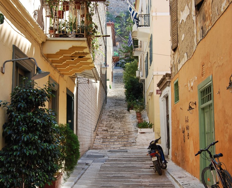 Street Scene Nafplio 10 LR